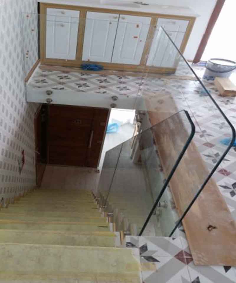 Salihli Cam Küpeşte Sistemleri